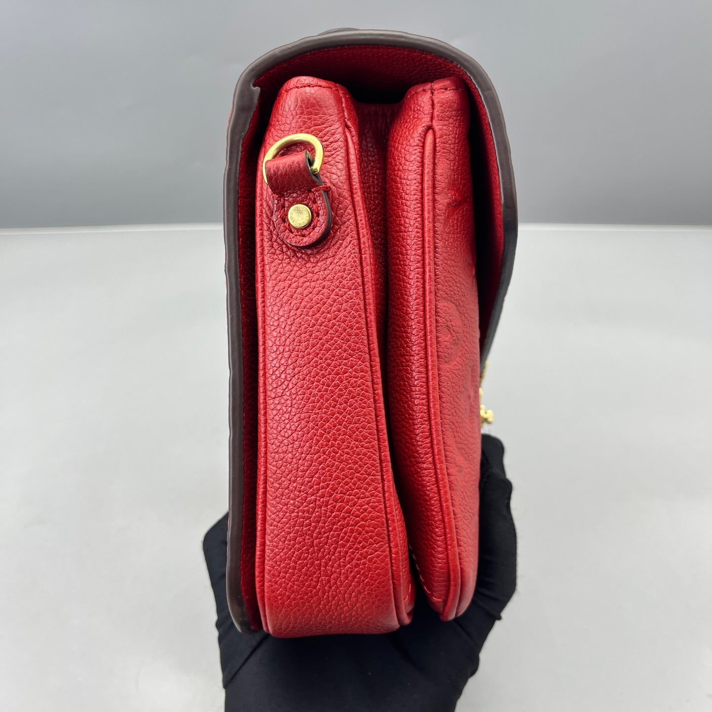 Louis Vuitton - Pochette Métis - Monogram Empreinte leather - Red - (medium)