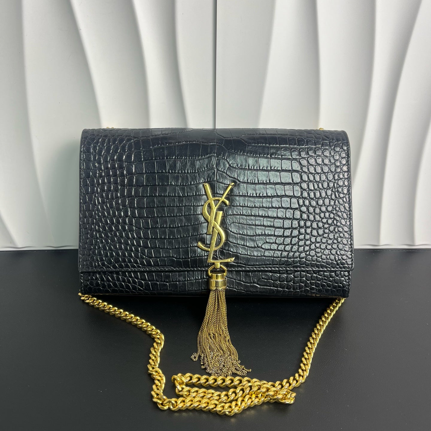 Saint Laurent - Kate Medium Chain Bag with Tassel - Crocodile embossed leather - Black - (medium)