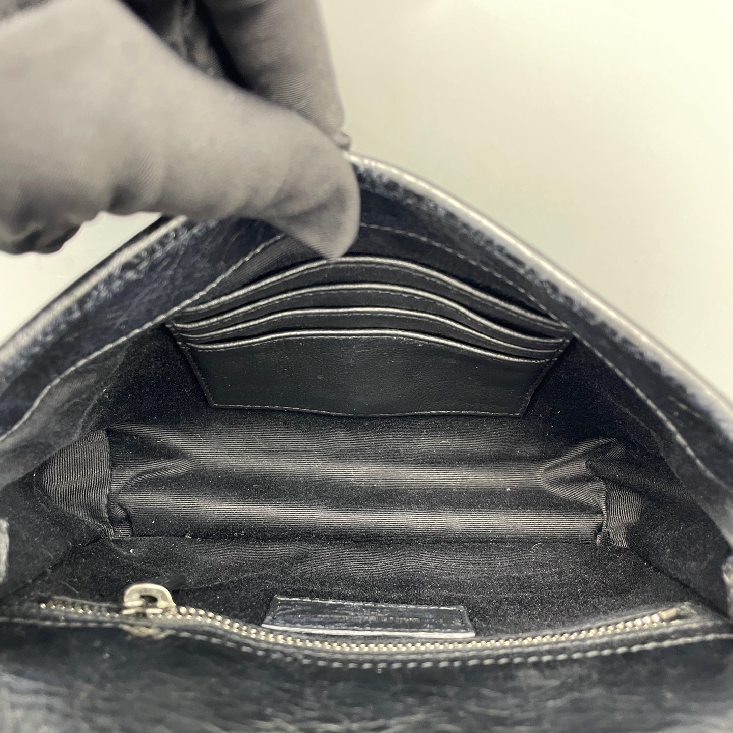 Saint Laurent - Niki Chain Bag - Distressed calfskin leather - Black - (mini)