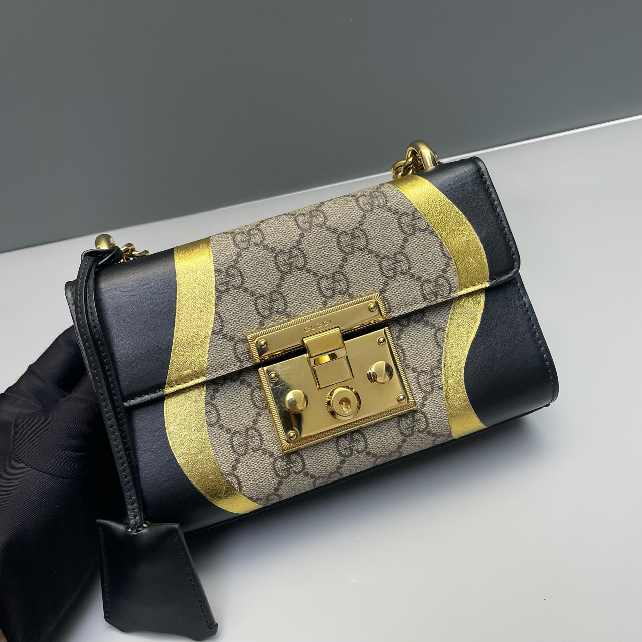 Gucci - Padlock Small Shoulder Bag - GG Supreme canvas with leather trim and metallic accents - Beige, Black, Gold - (small)