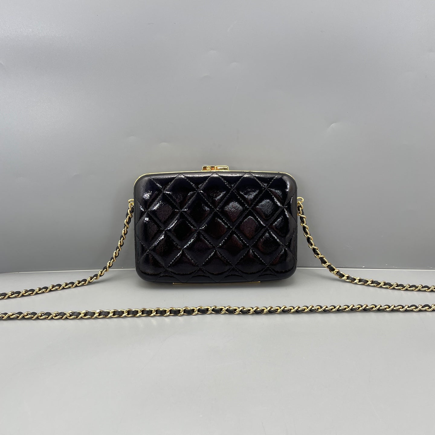 Chanel - Chain Clasp Bag - Patent leather - Black - (Mini)