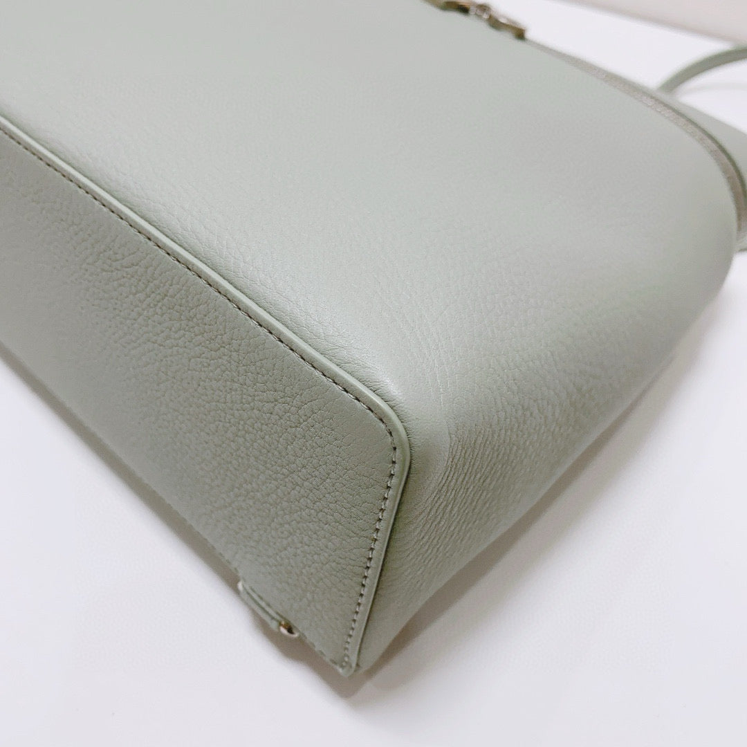 Loro Piana - Extra Pocket Backpack L23.5 - Calfskin leather - Eucalyptus - (mini)
