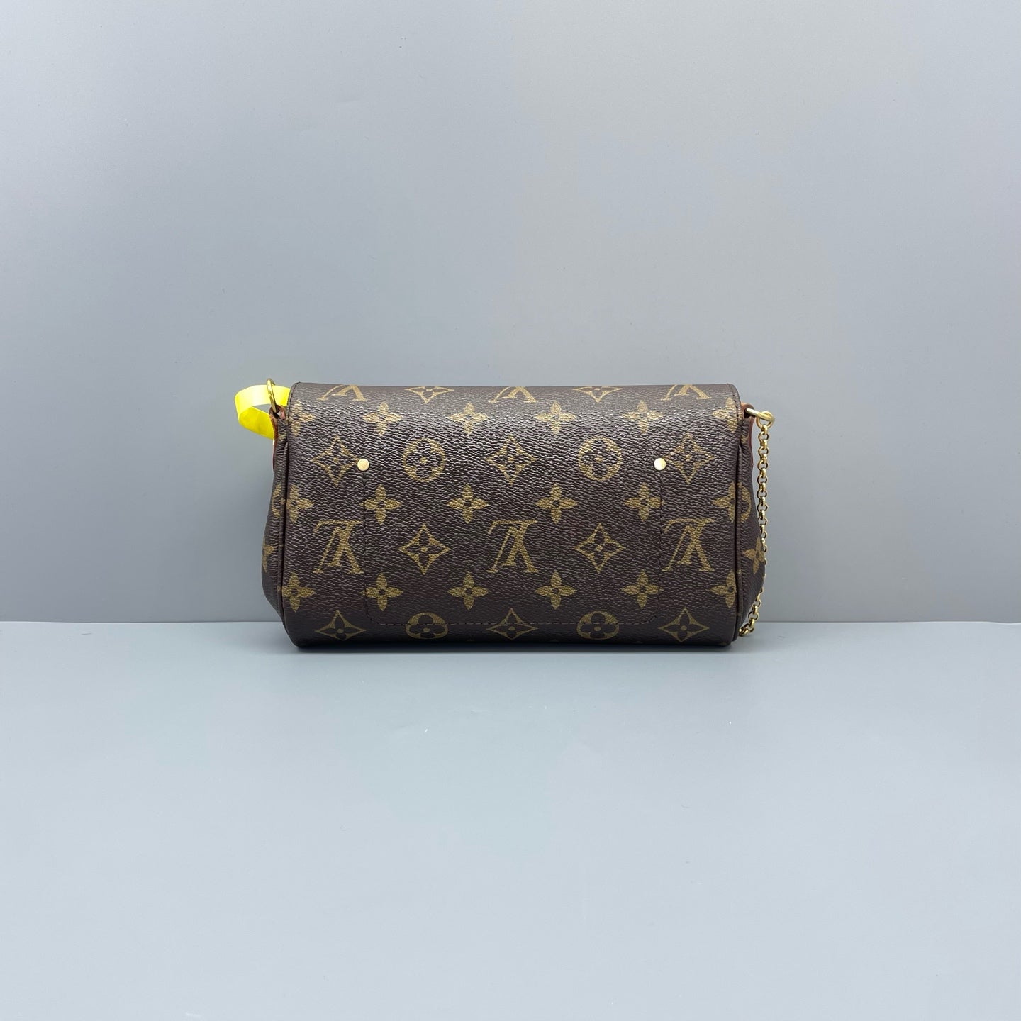Louis Vuitton - Favorite PM - Monogram coated canvas with Vachetta leather trim - Brown - (small)
