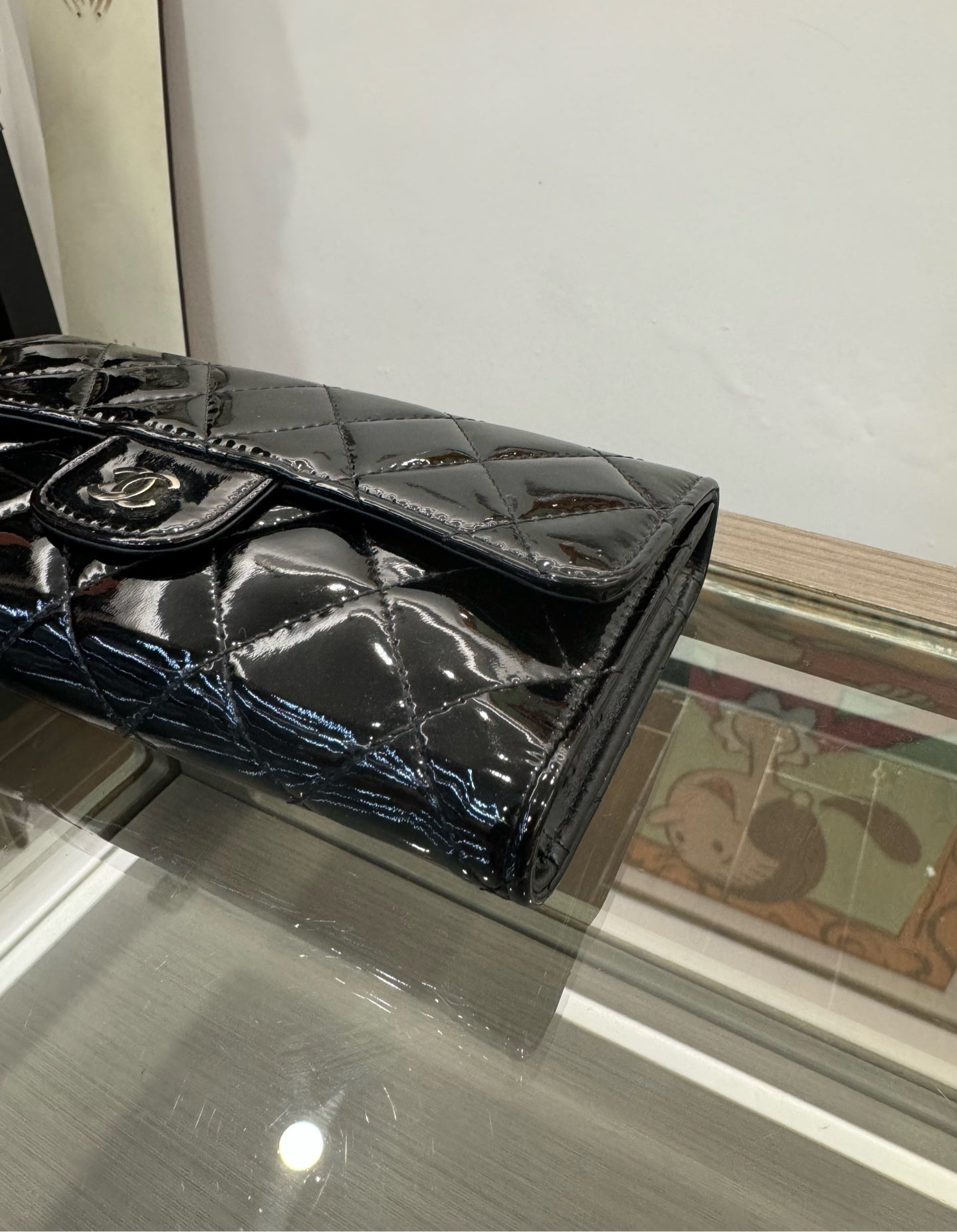 Chanel - Classic Flap Long Wallet - Patent leather - Black - (medium)