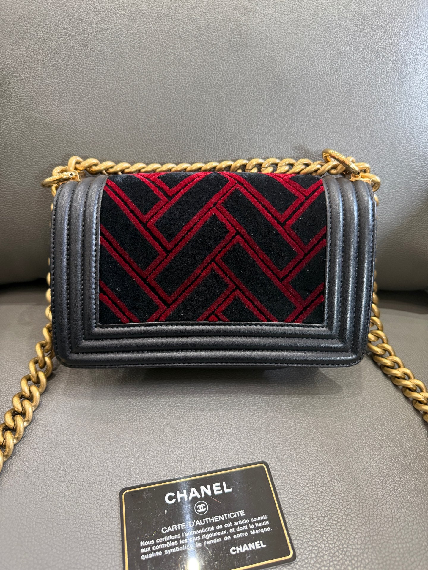 Chanel - Boy Bag Small - Velvet with leather trim - Black - (Small)