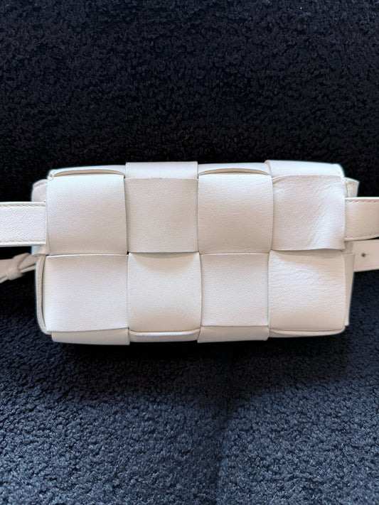 Bottega Veneta - Cassette Belt Bag - Leather - Beige - (mini)