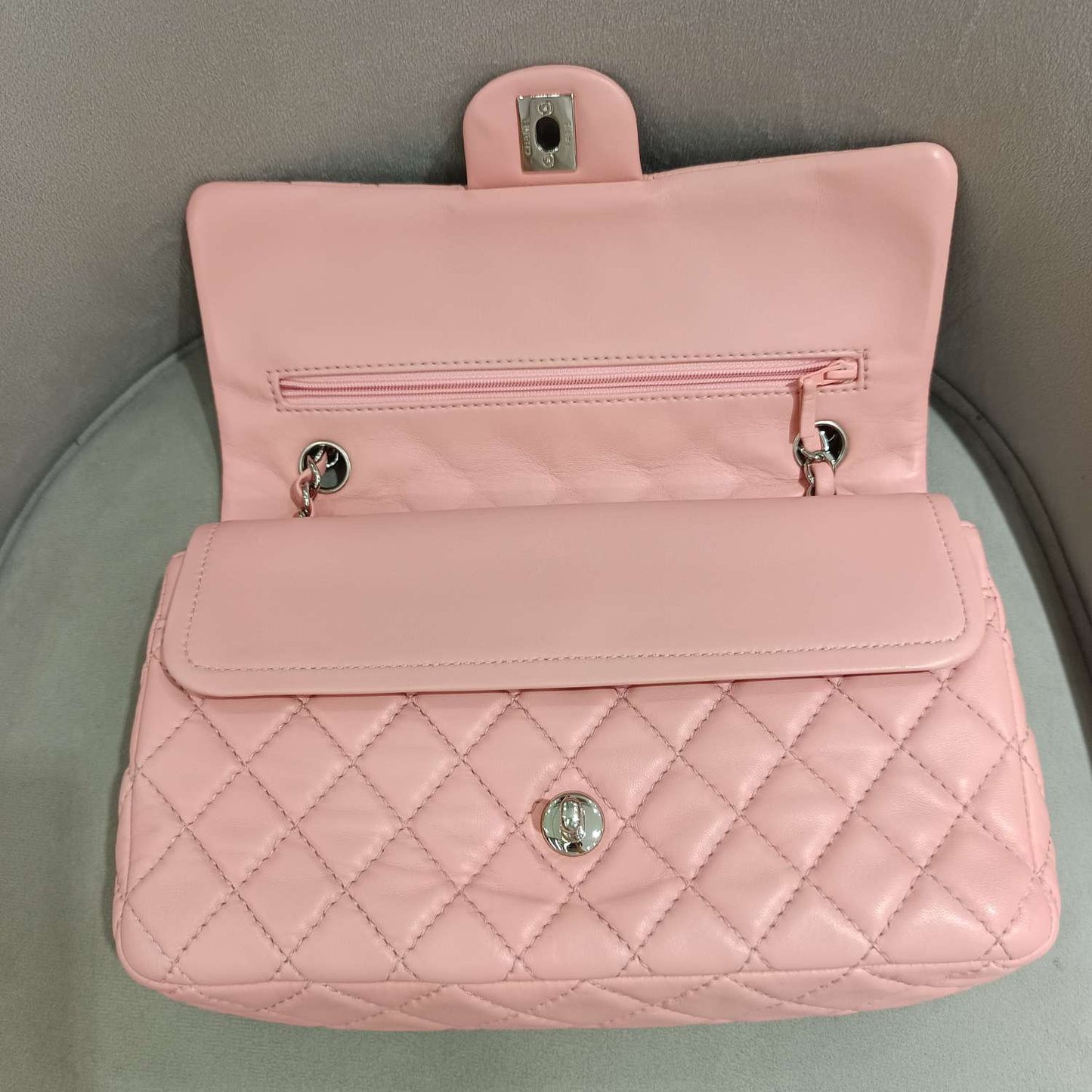Chanel - Classic Double Flap Bag - Lambskin leather - Pink - (Medium)
