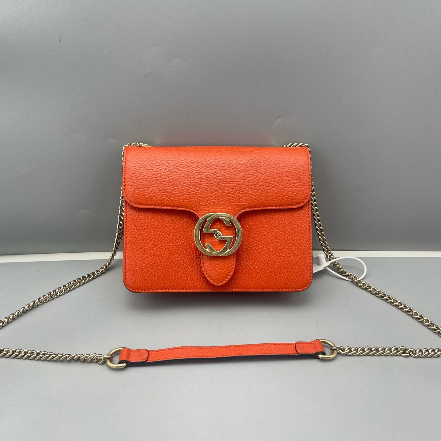 Gucci - Interlocking G Accordion Flap Bag - Grained leather - Orange - (Small)