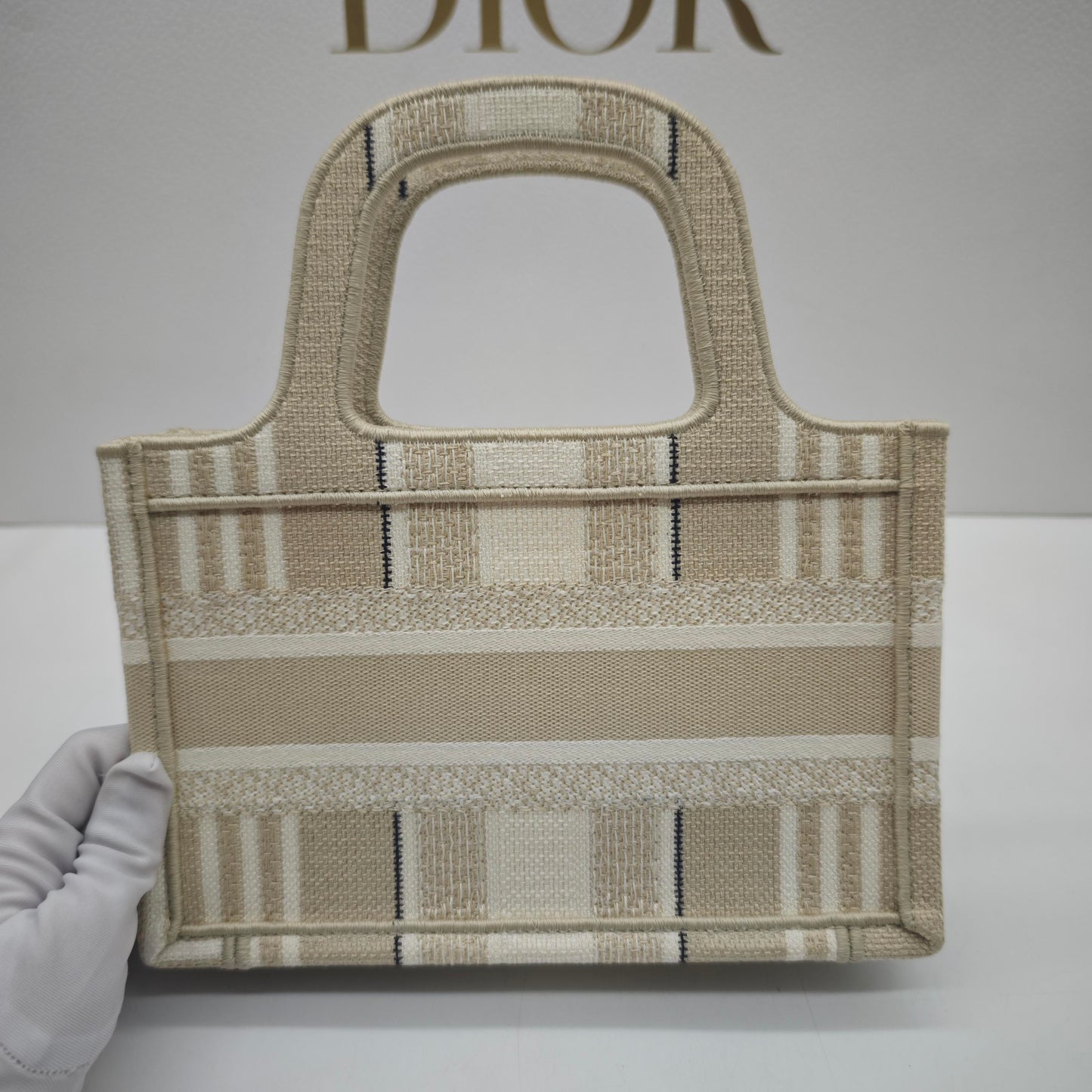 Dior - Book Tote Mini Horizontal - Embroidered cotton textile - Beige - (mini)