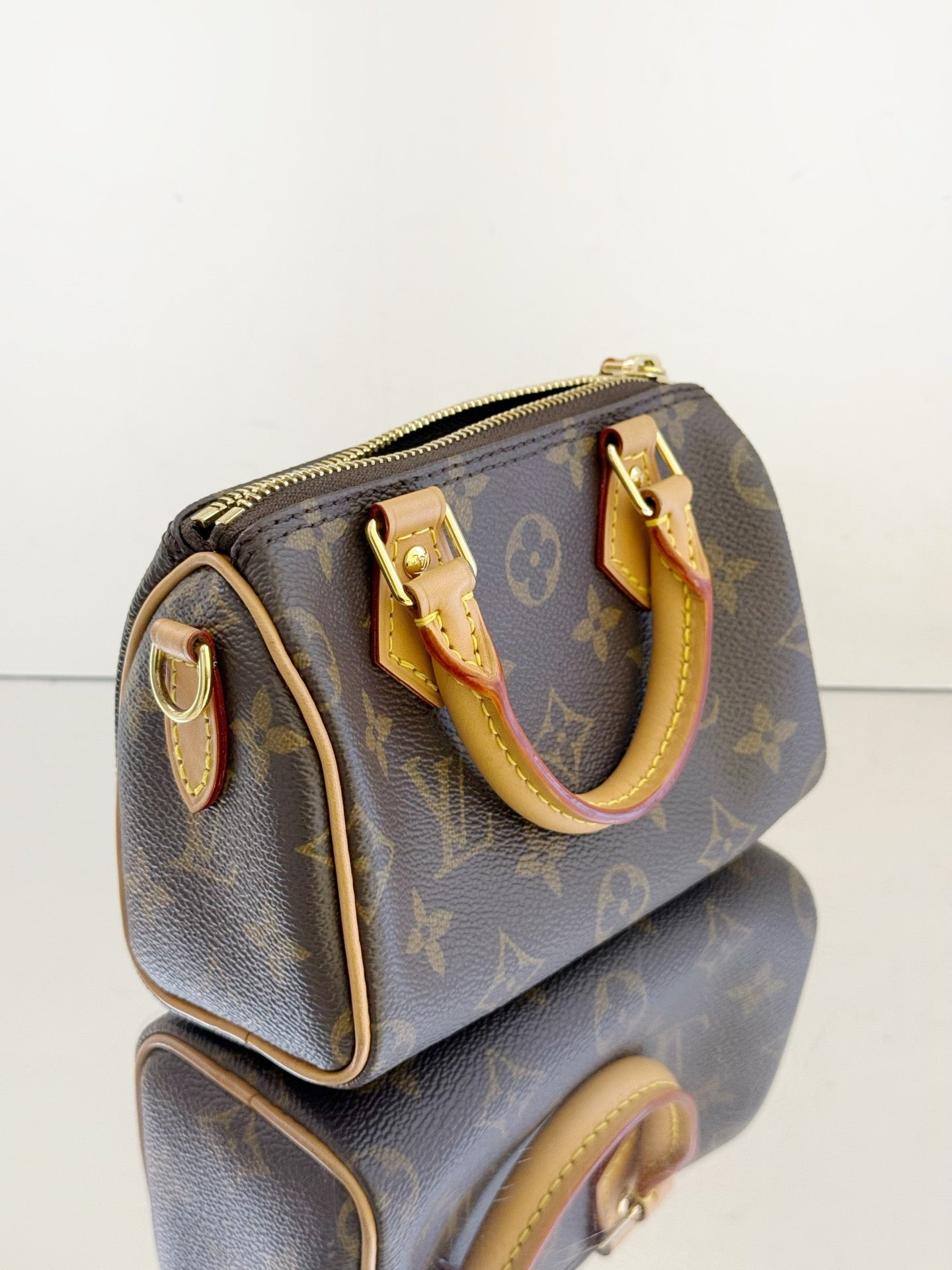 Louis Vuitton - Speedy Nano - Monogram coated canvas and Vachetta leather - Brown - (mini)