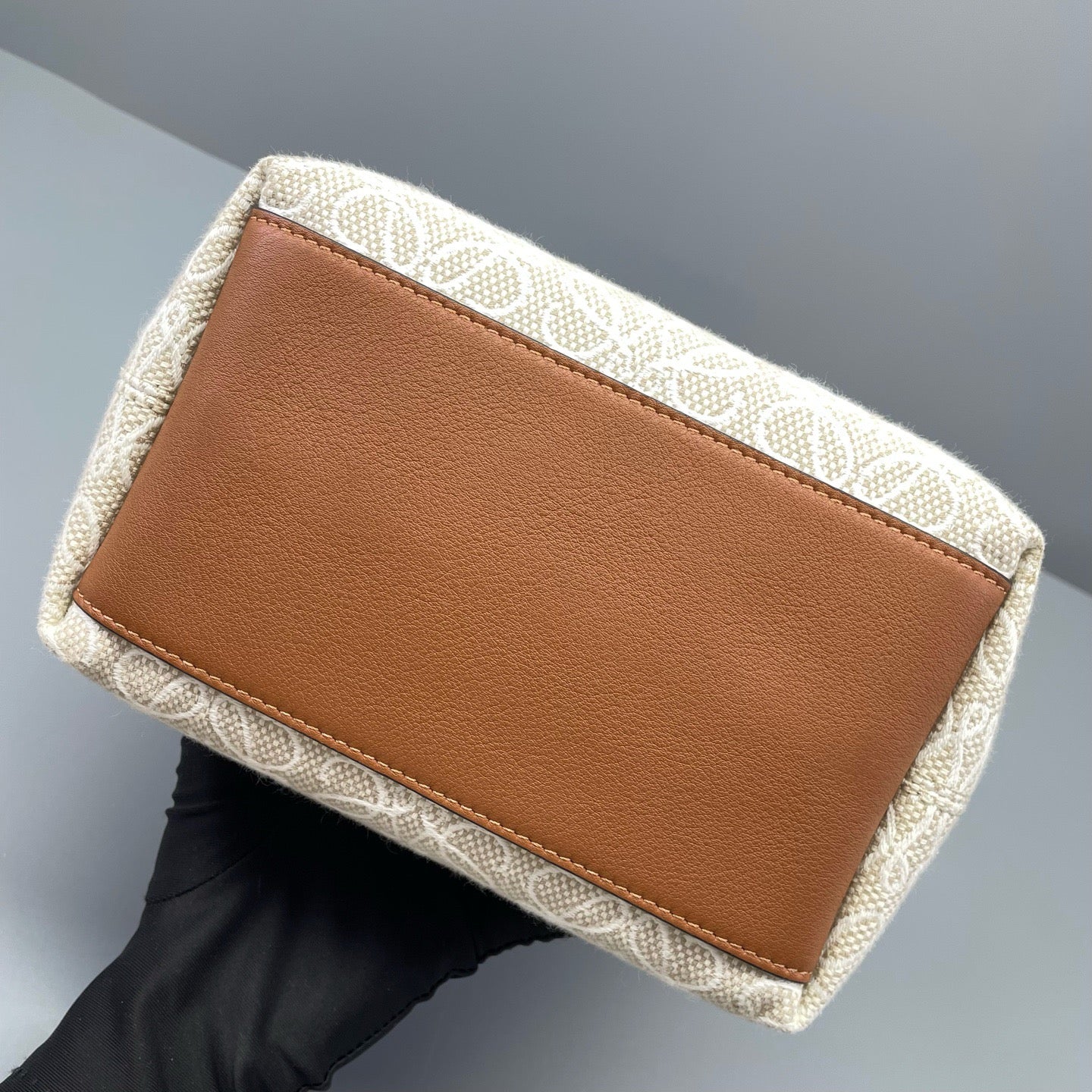 Loewe - Cubi - Cotton canvas with leather trim - Beige - (mini)