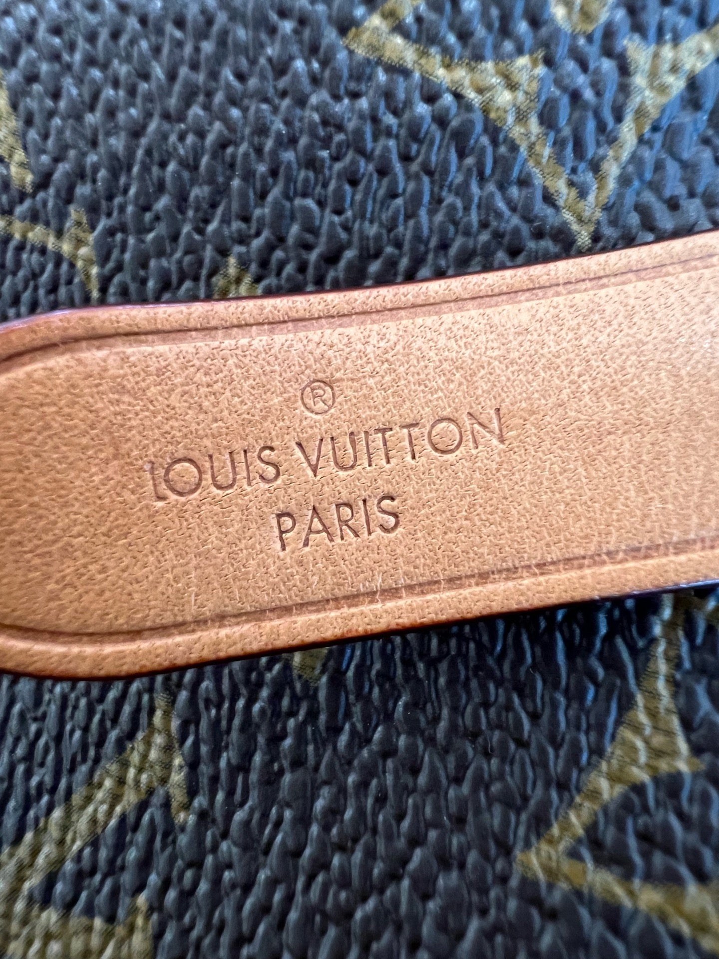Louis Vuitton - NeoNoe BB - Monogram coated canvas with Vachetta leather trim - Brown - (Mini)