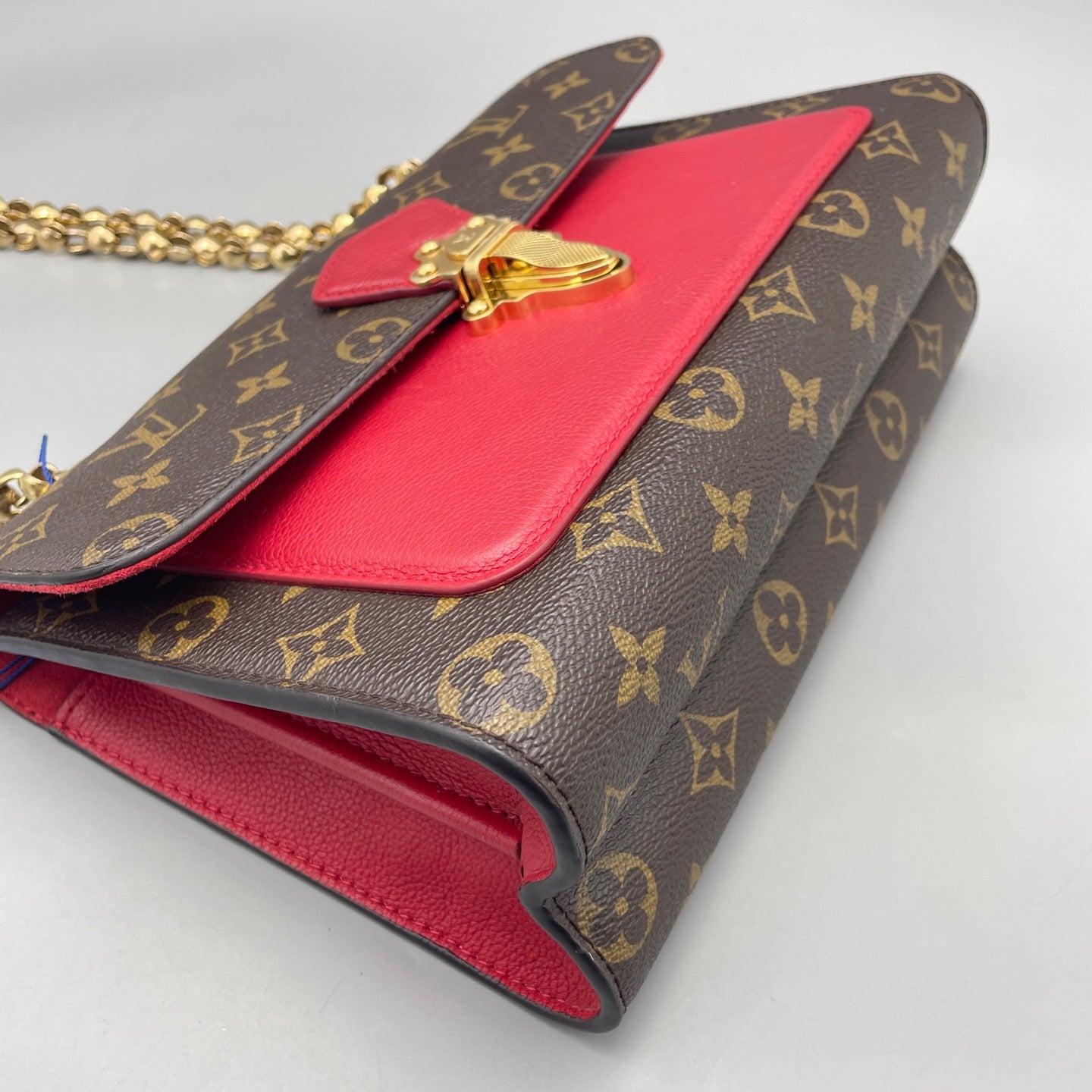 Louis Vuitton - Victoria Chain Bag - Monogram coated canvas and grained leather - Red and Brown - (medium)