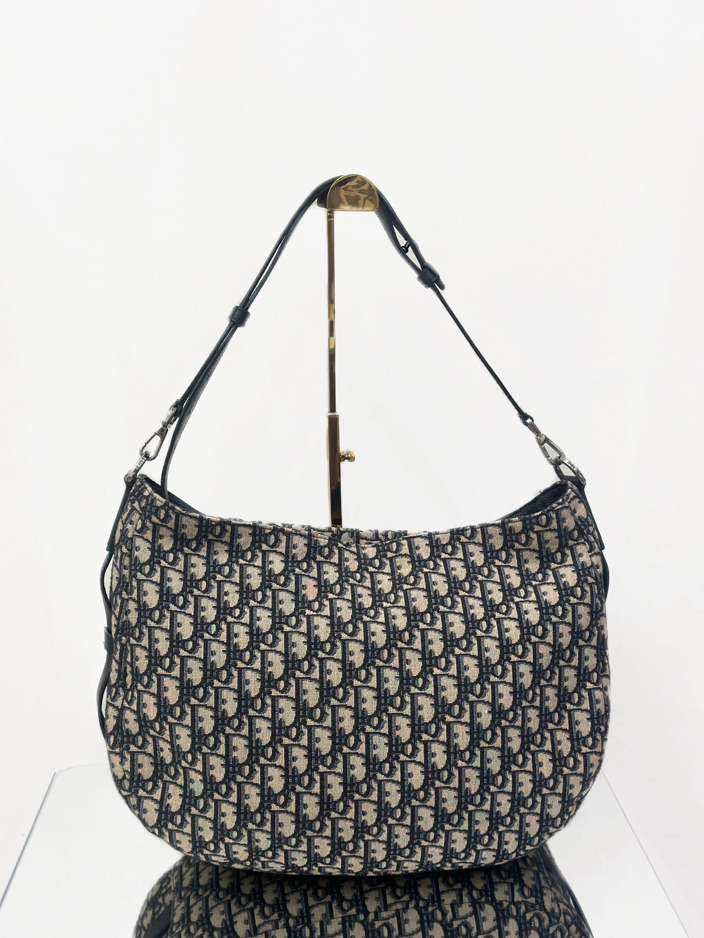 Dior - Saddle Soft Hobo Bag in Oblique Canvas - Oblique jacquard canvas with pebbled calfskin leather trim - Multicolour - (Large)