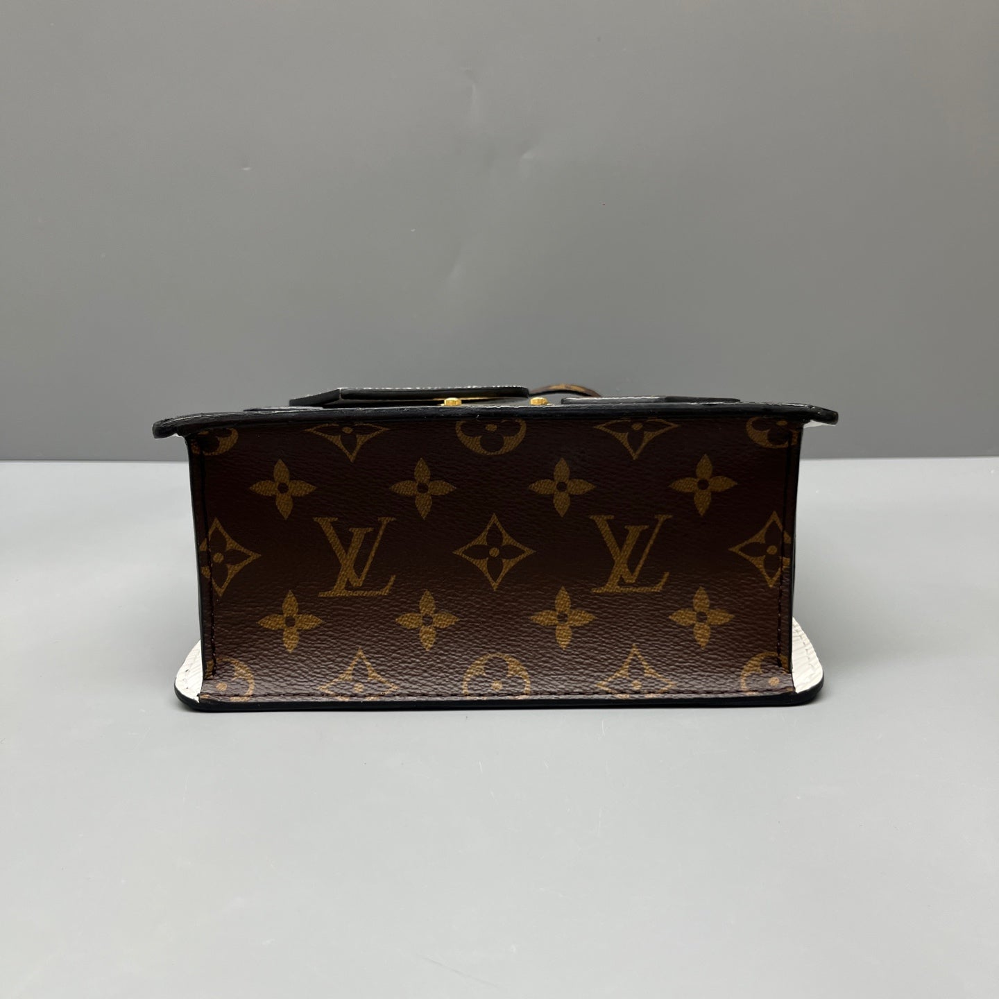 Louis Vuitton - Spring Street Messenger Bag - Patent leather - Black - (mini)