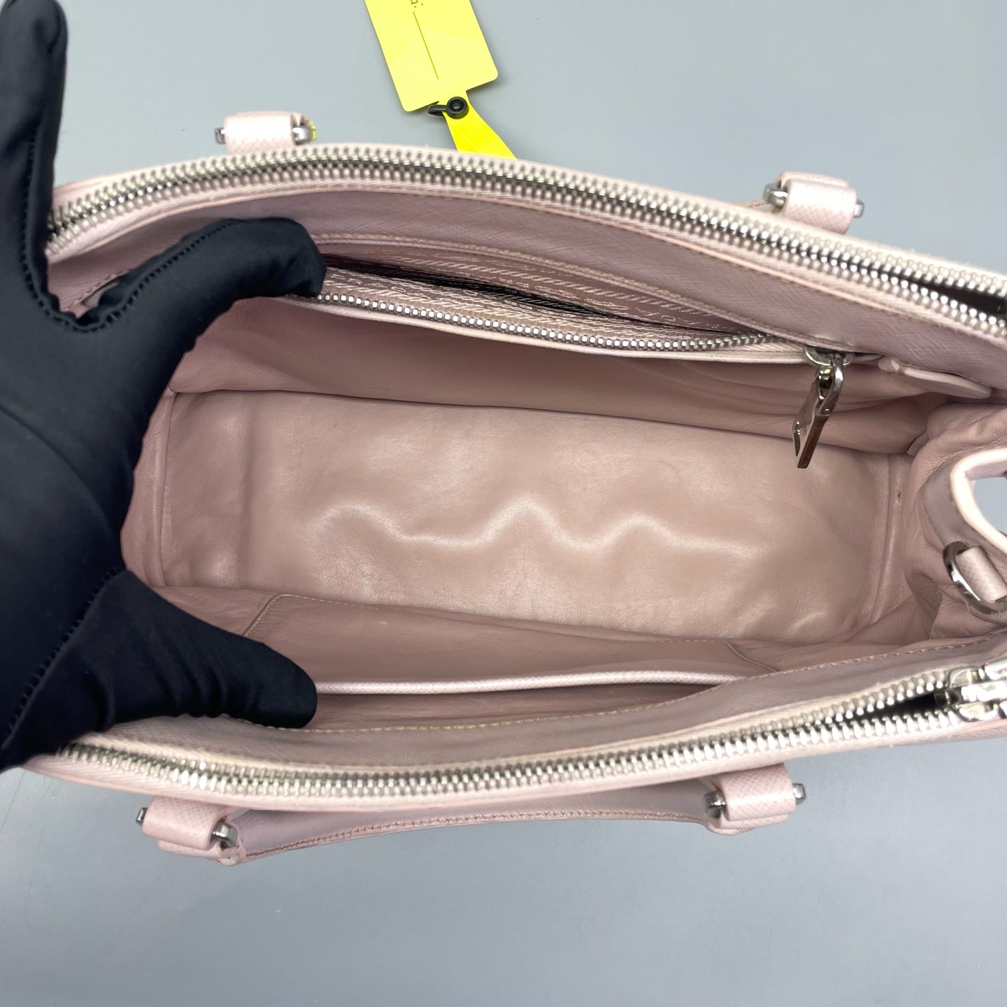 Prada - Saffiano Lux Tote (Galleria) Small - Leather - Pink - (small)