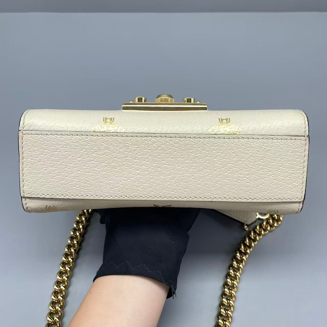 Gucci - Padlock Mini Shoulder Bag with Bee and Star Motif - Grained leather - White - (mini)