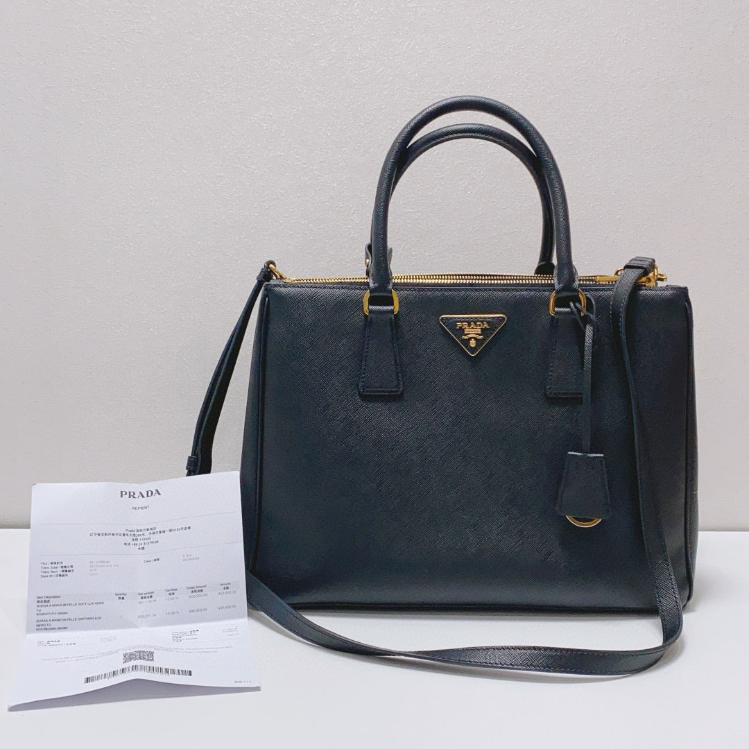 Prada - Galleria Tote - Saffiano leather - Black - (Medium)