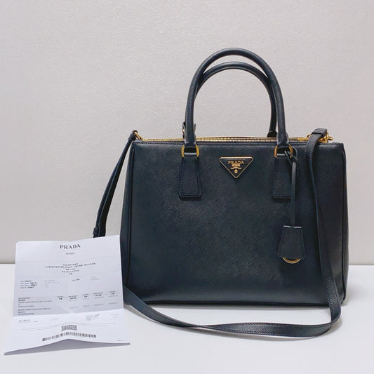 Prada - Galleria Tote - Saffiano leather - Black - (Medium)