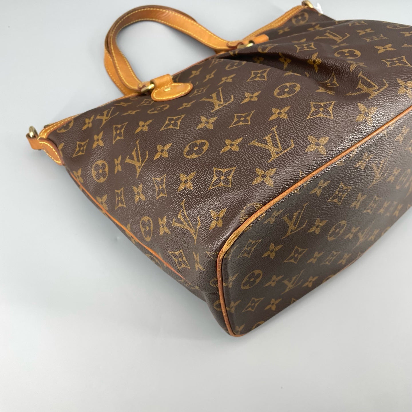 Louis Vuitton - Paramount Handbag - Monogram coated canvas with Vachetta leather trim - Brown - (Medium)