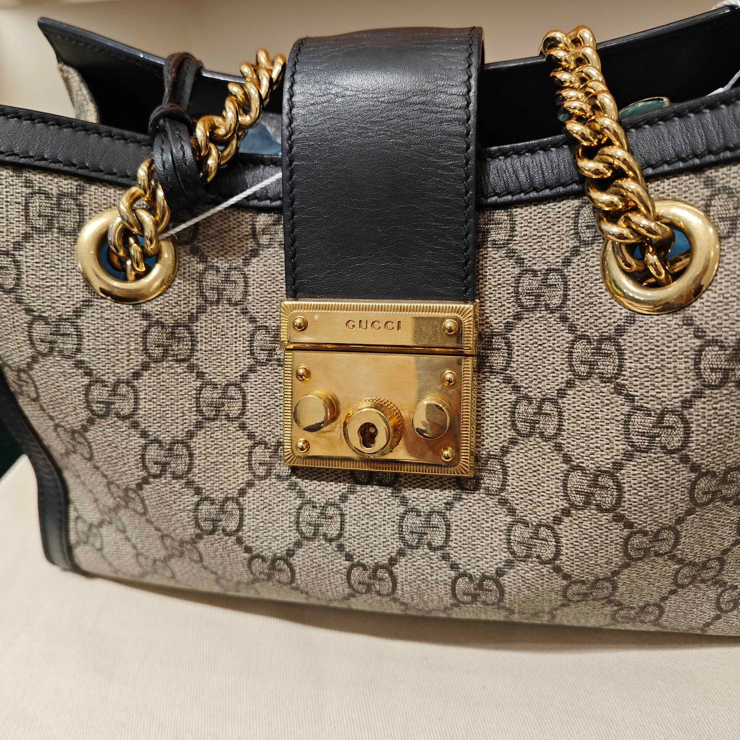 Gucci - Padlock Small Shoulder Bag - GG Supreme canvas with leather trim - Beige and Black - (small)
