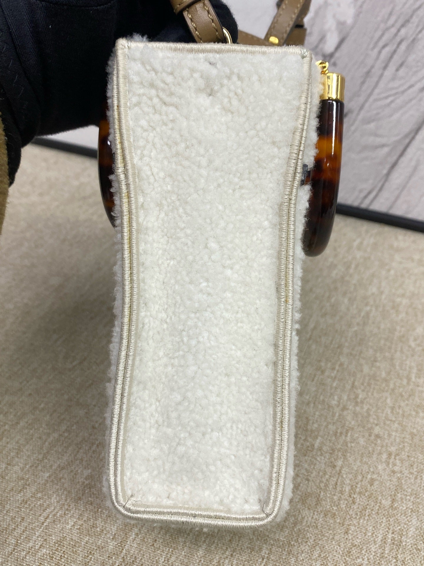 Fendi - Sunshine Mini Tote Bag - Lambswool - White - (mini)