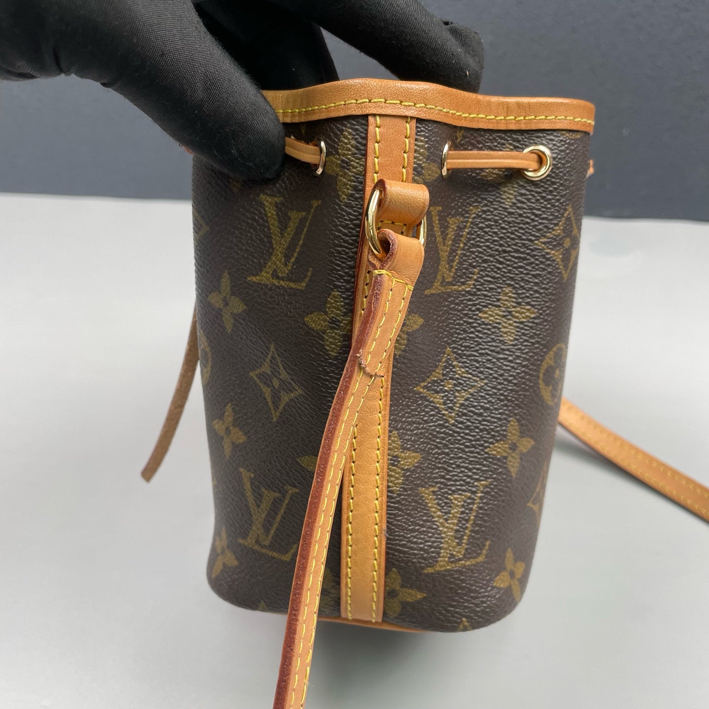 Louis Vuitton - Nano Noe - Monogram coated canvas with Vachetta leather trim - Brown - (Mini)