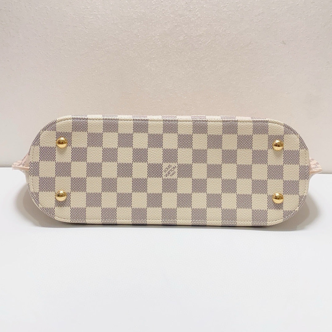 Louis Vuitton - Girolata Damier Azur - Damier Azur coated canvas with natural cowhide leather trim - White - (Medium)