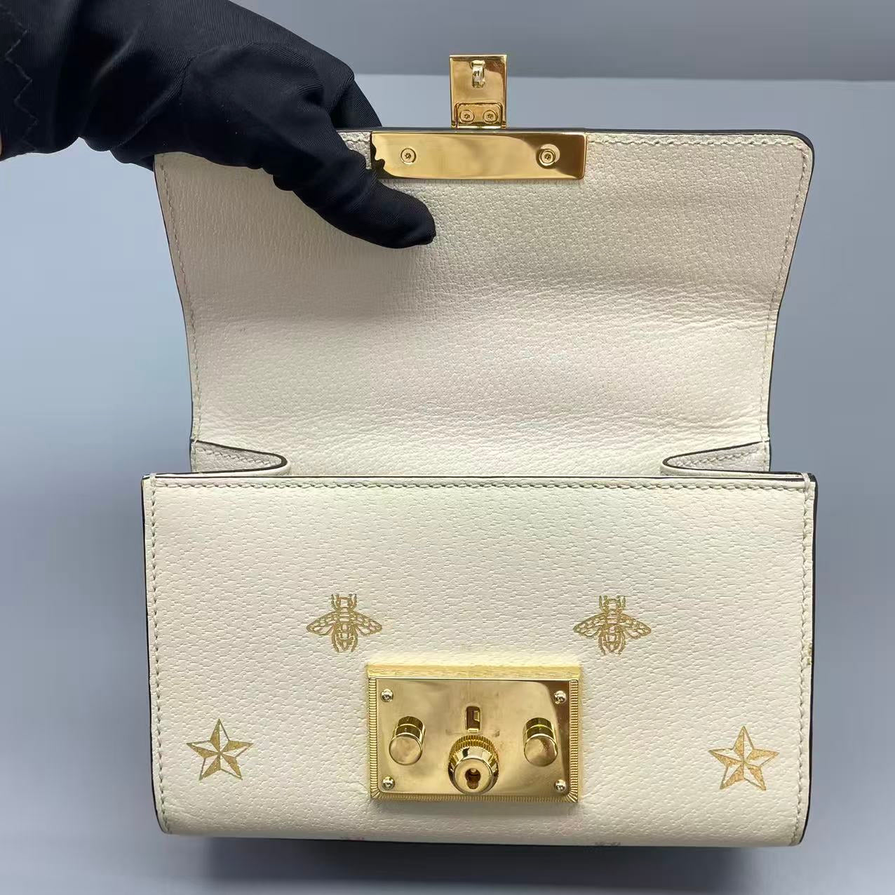 Gucci - Padlock Mini Shoulder Bag with Bee and Star Motif - Grained leather - White - (mini)