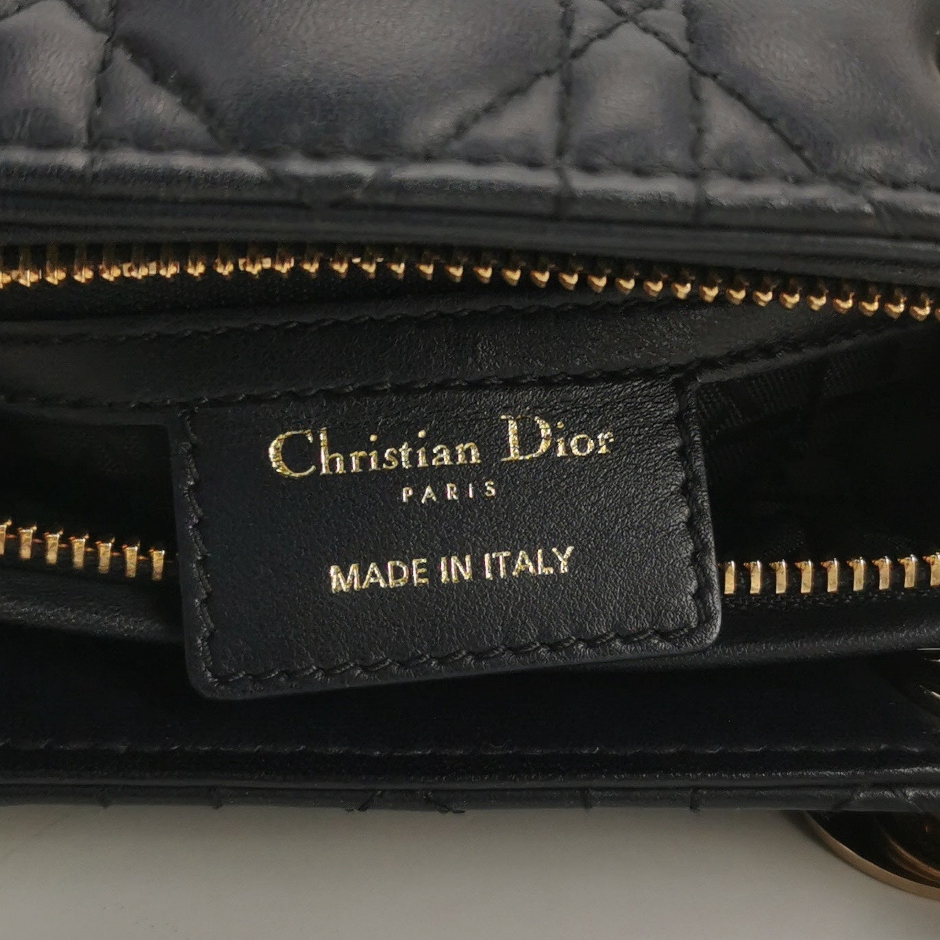 Dior - Lady Dior - Cannage quilted lambskin leather - Dark Navy Blue with Gold-Tone Hardware - (Medium)