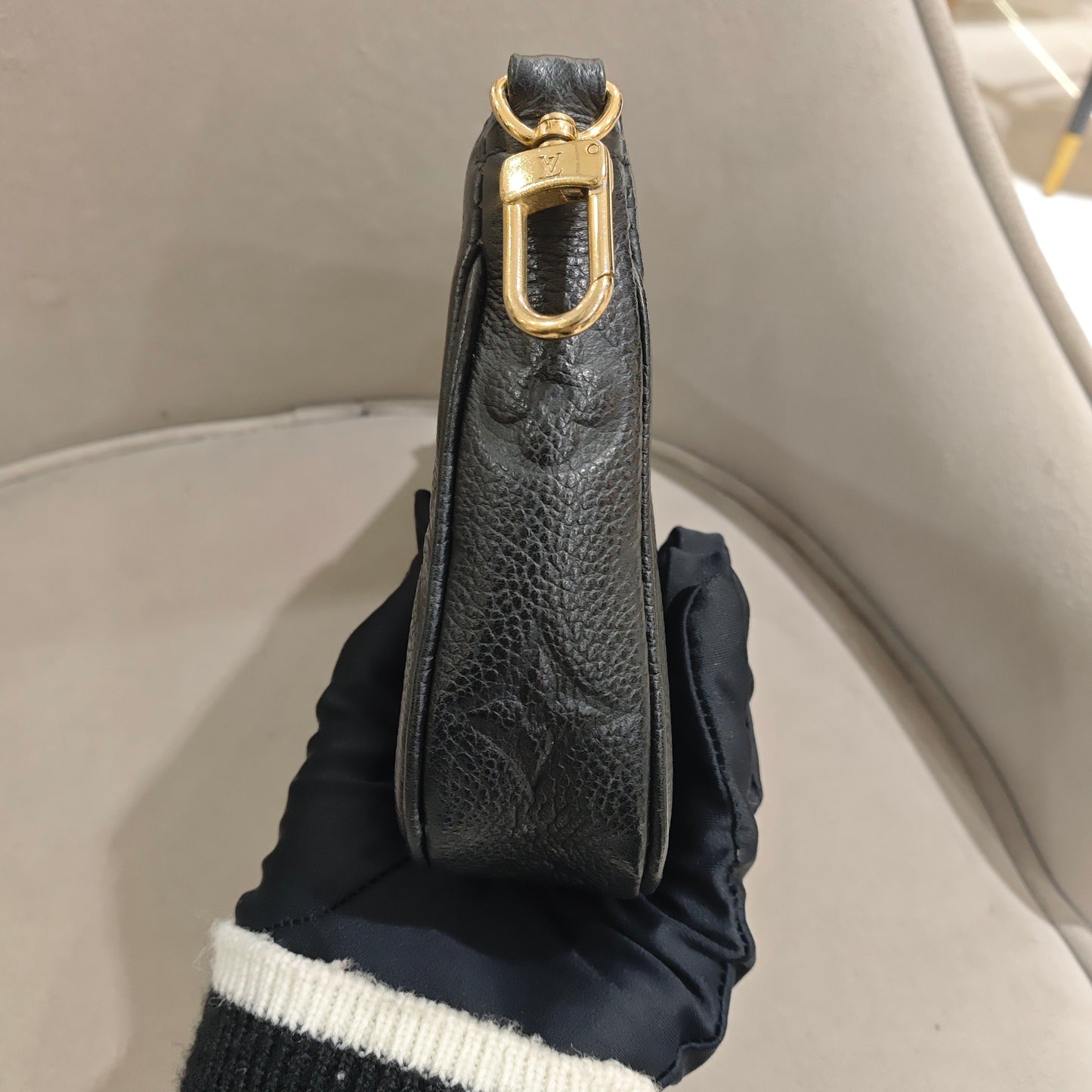 Louis Vuitton - Multi Pochette Accessoires - Monogram Empreinte Leather - Black - (medium)