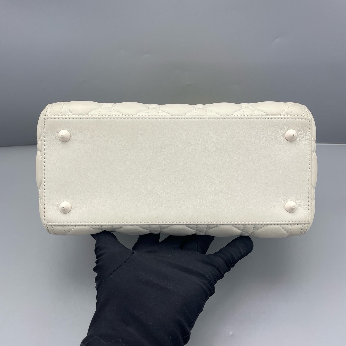 Dior - Lady Dior - Matte Calfskin Leather - White - (medium)