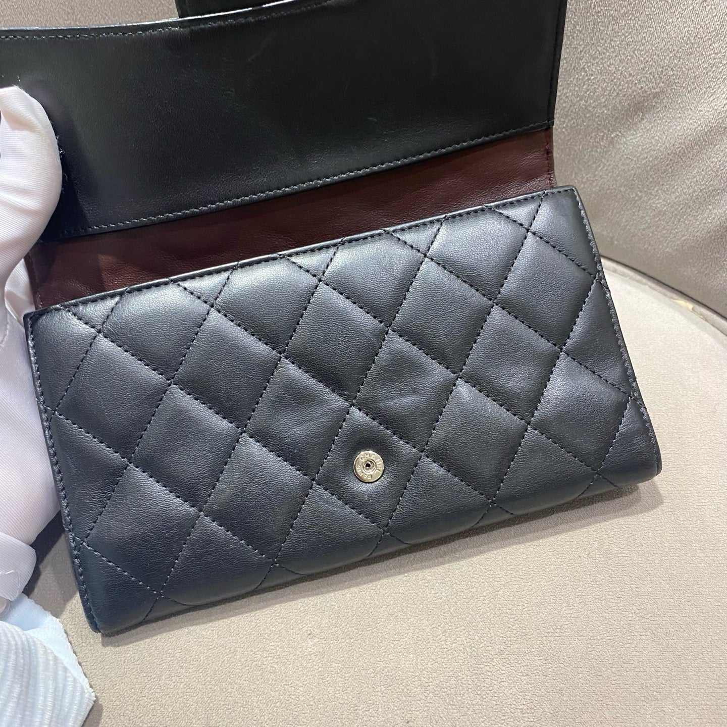 Chanel - Classic Flap Long Wallet - Lambskin leather - Black - (Medium)