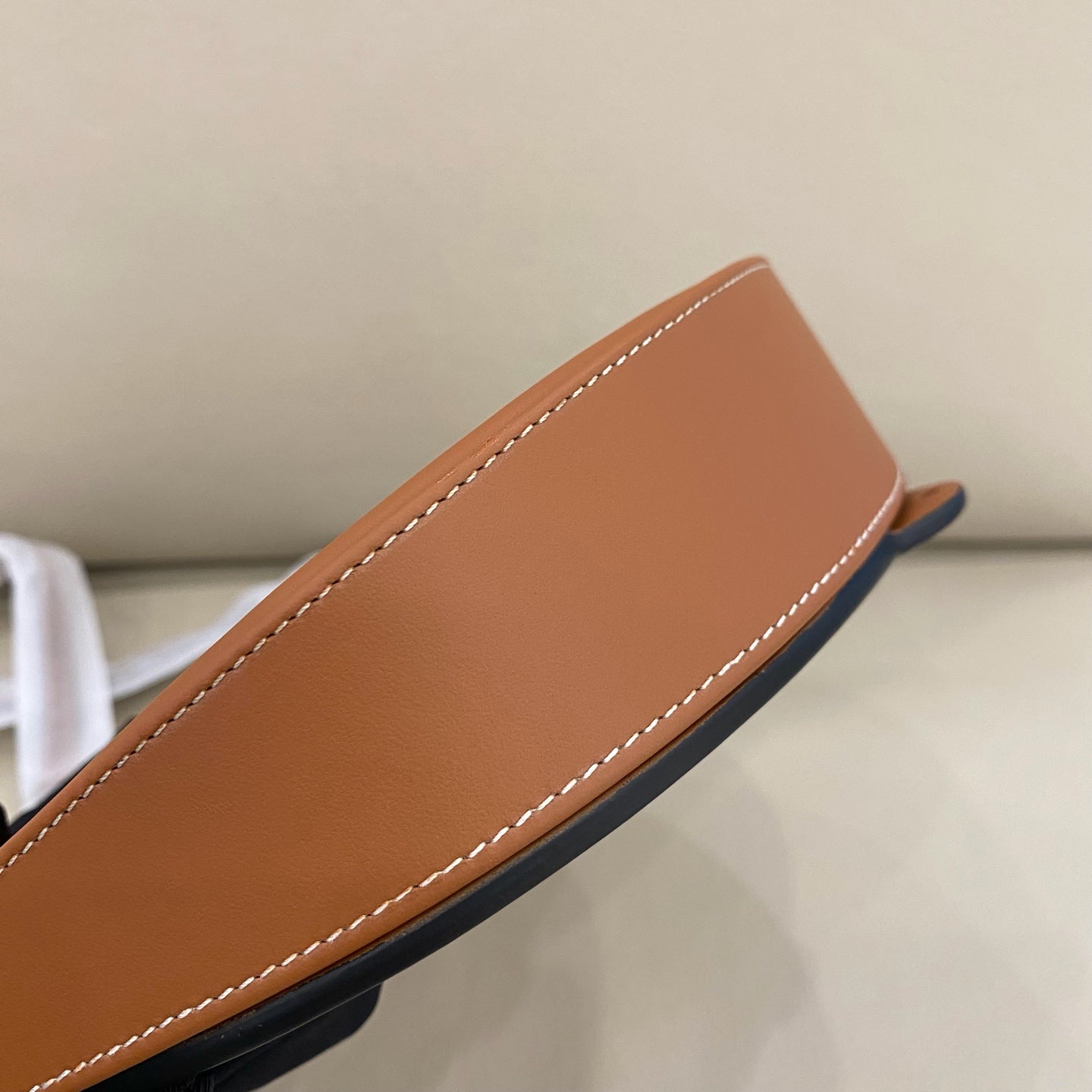Loewe - Heel Pouch - Cowhide leather - Brown - (mini)