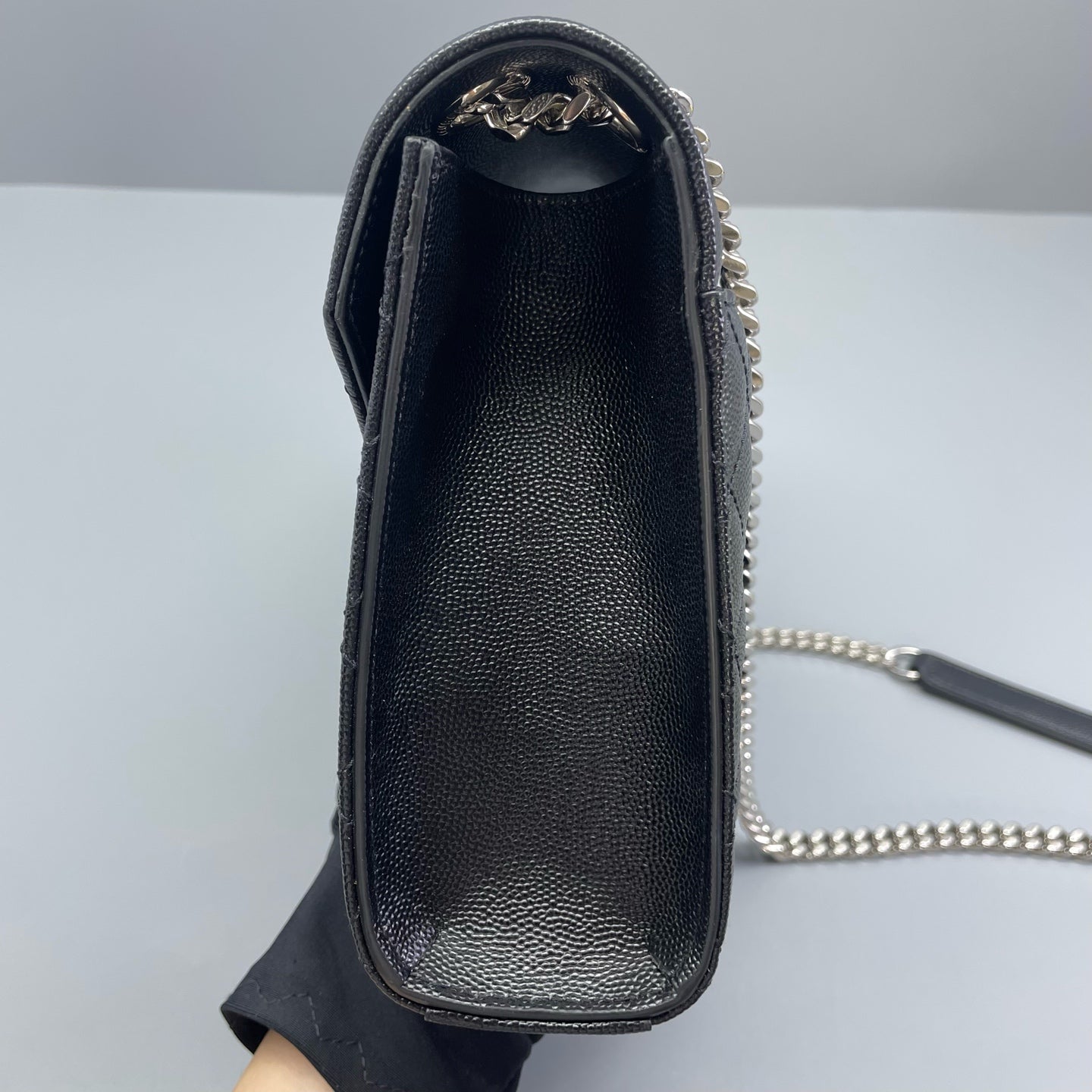 Saint Laurent - Envelope Bag Medium - Grained de Poudre Embossed Leather - Black - (medium)