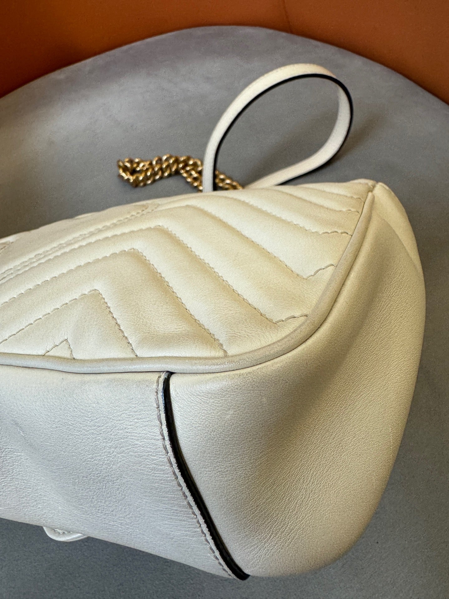 Gucci - Marmont Matelassé Small Shoulder Bag - Matelassé chevron leather - White - (Small)