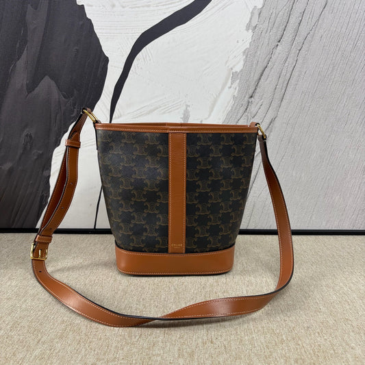 Celine - Triomphe Bucket Bag - Triomphe coated canvas with calfskin leather trim - Brown - (Small)