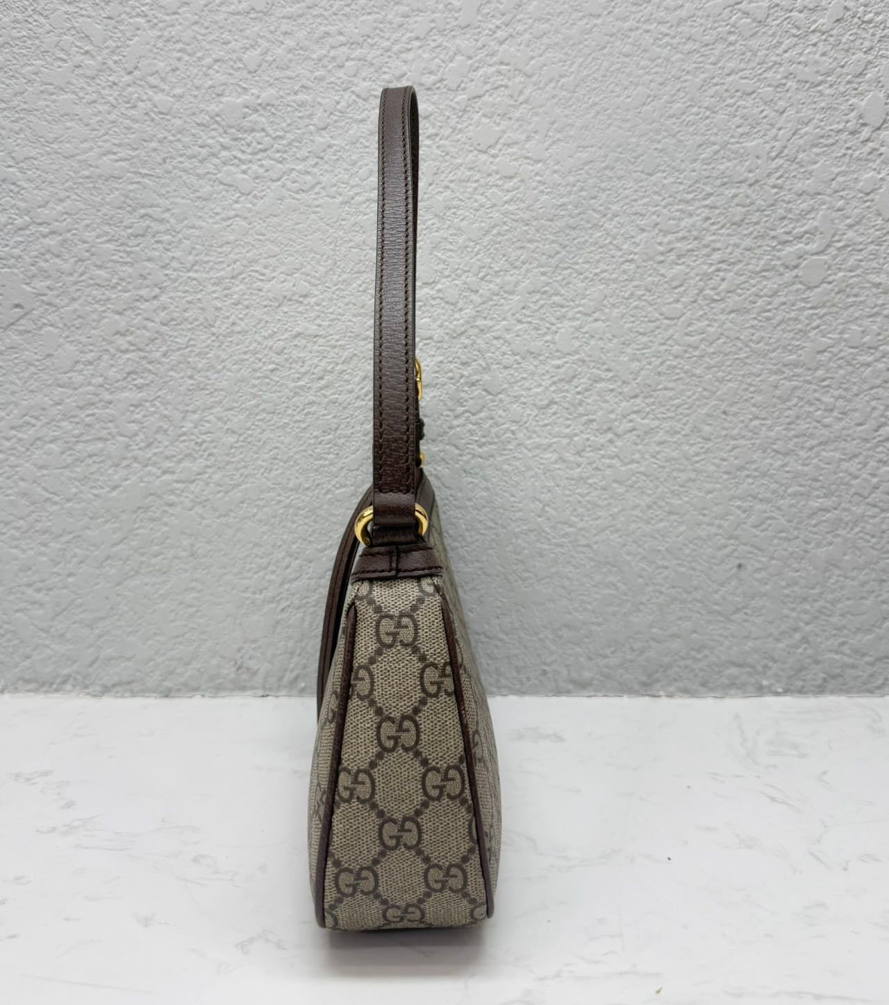 Gucci - GG Supreme Monogram Baguette Shoulder Bag - GG Supreme canvas with leather trim - Beige and Brown with Gold-Tone Hardware - (mini)