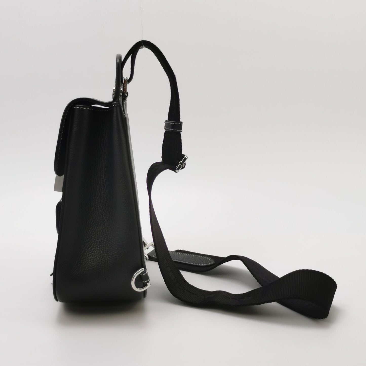 Dior - Saddle Sling Bag 1ADBO022YKK_H00N - Grained cow leather - Black - (medium)