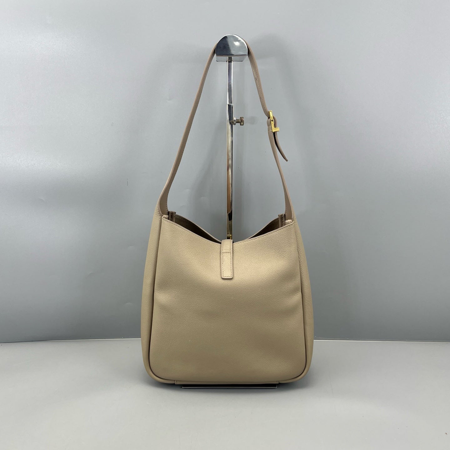 Saint Laurent - Le 57 Bucket Bag - Grained leather - Grey - (small)