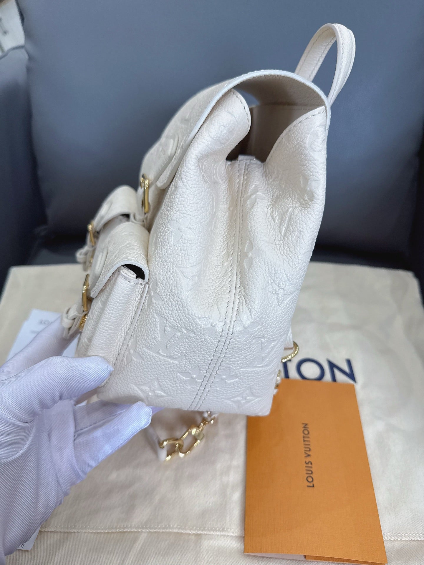 Louis Vuitton - Montsouris Backpack BB (M47106) - Grained leather - White - (small)