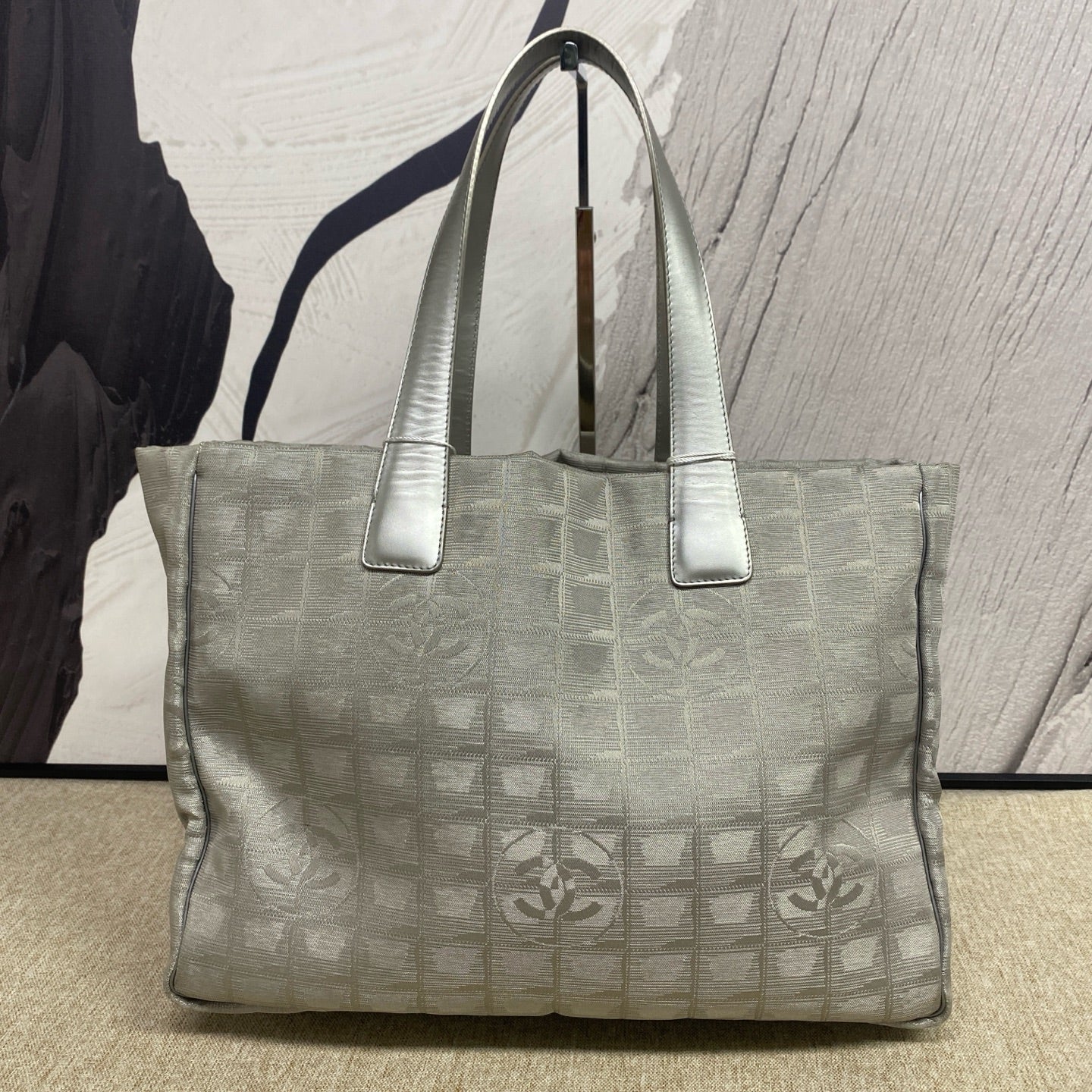 Chanel - Ice Grid Tote Bag - Canvas with leather trim - Silver Grey - (Medium)