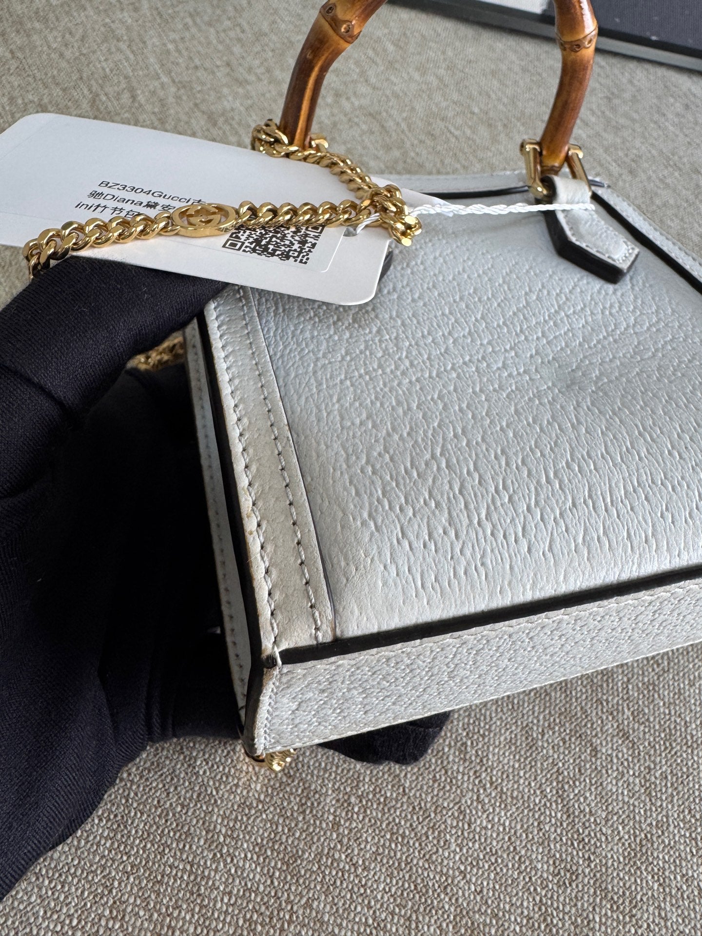 Gucci - Diana Mini - Grained cowhide leather with bamboo - White with gold-tone hardware - (mini)