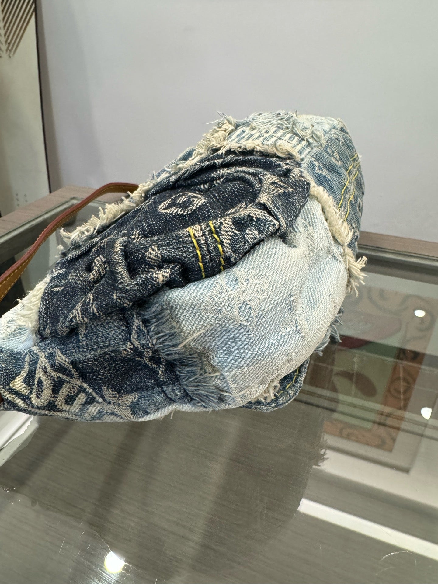 Louis Vuitton - Monogram Denim Distressed Shoulder Bag - Denim - Jeans, Vachetta leather - Blue - (Small)