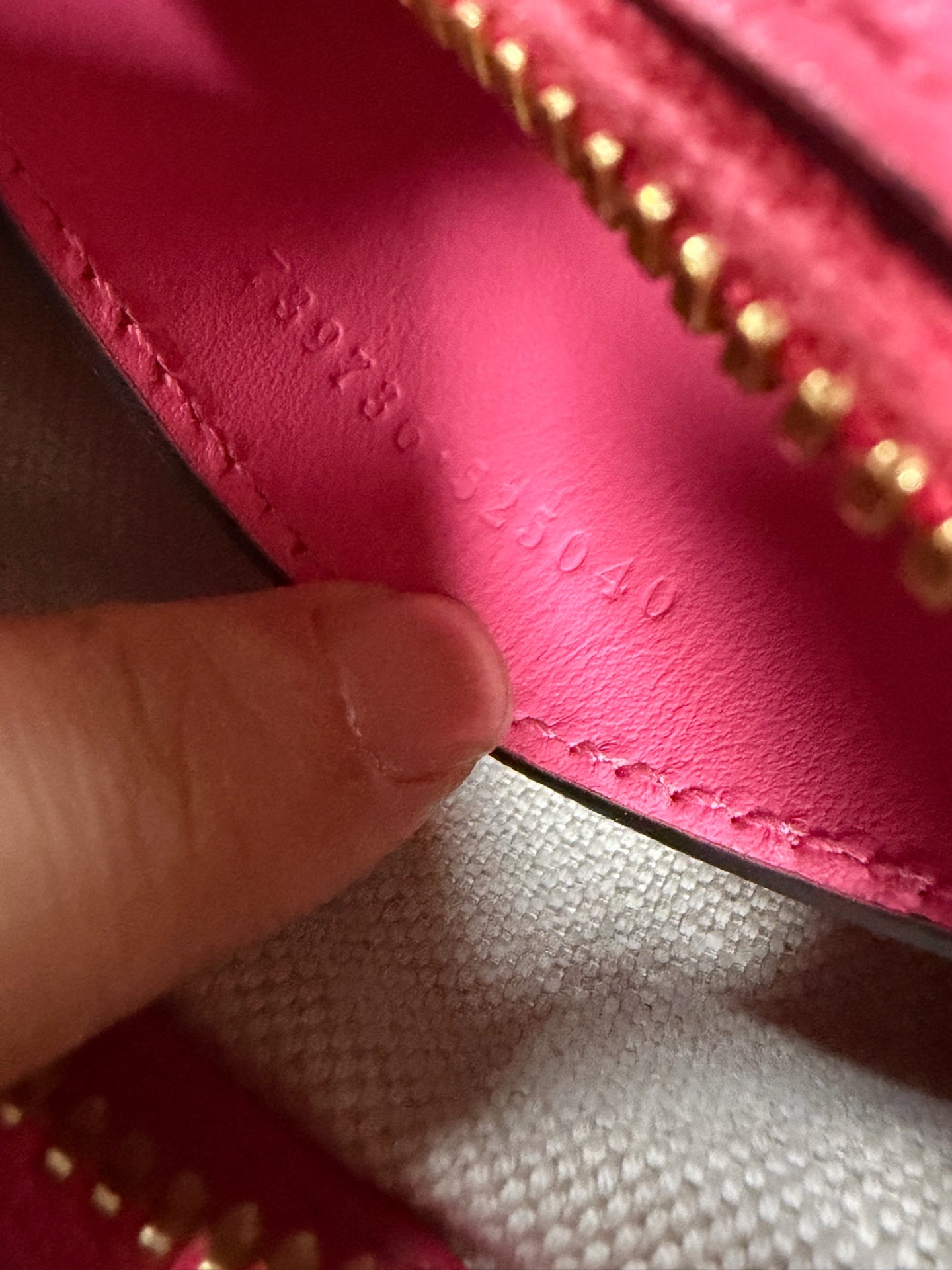 Gucci - Matelassé Half-Moon Bag - Leather - Pink - (Mini)