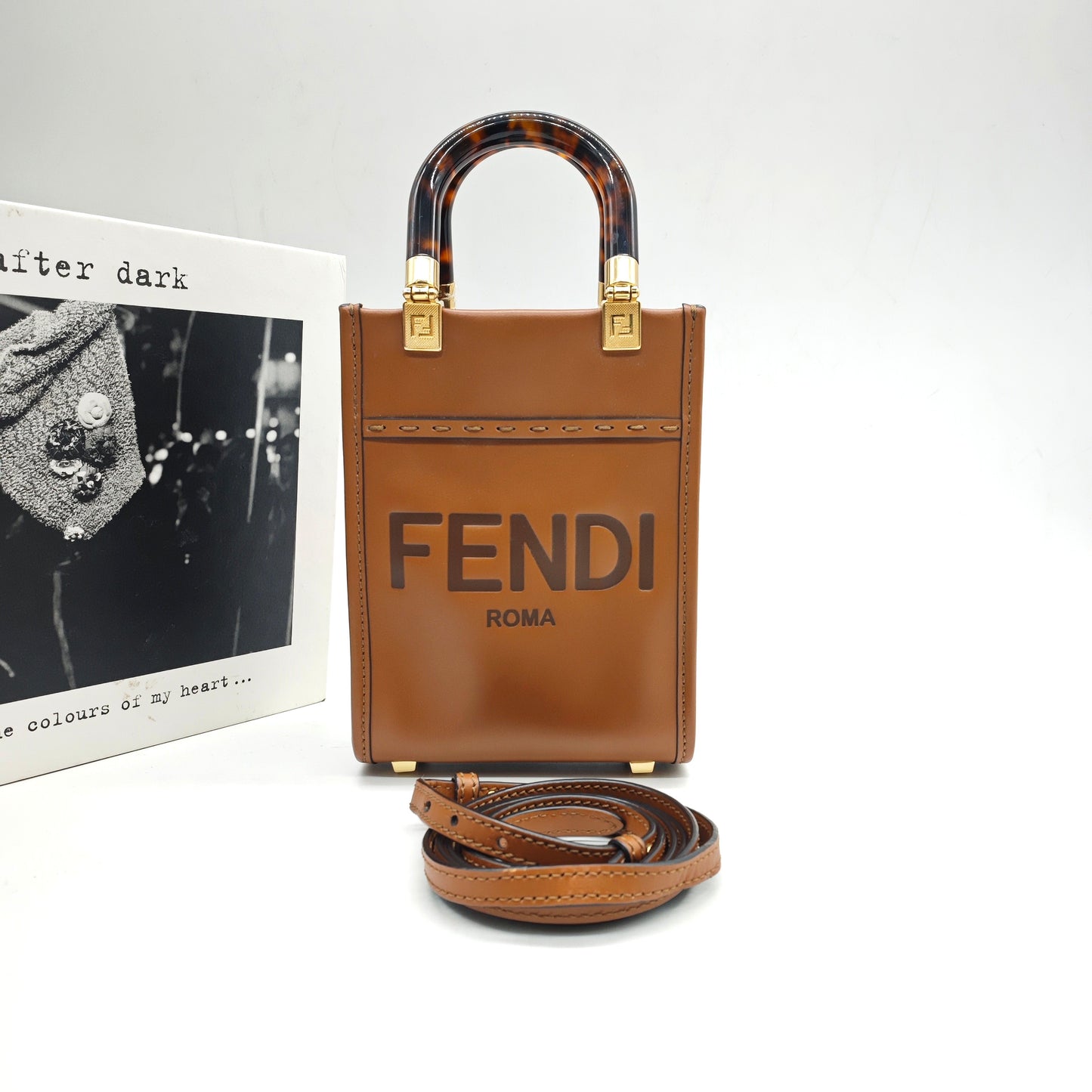 Fendi - Mini Shopper - Calfskin leather with plexiglass handles - Caramel brown - (mini)