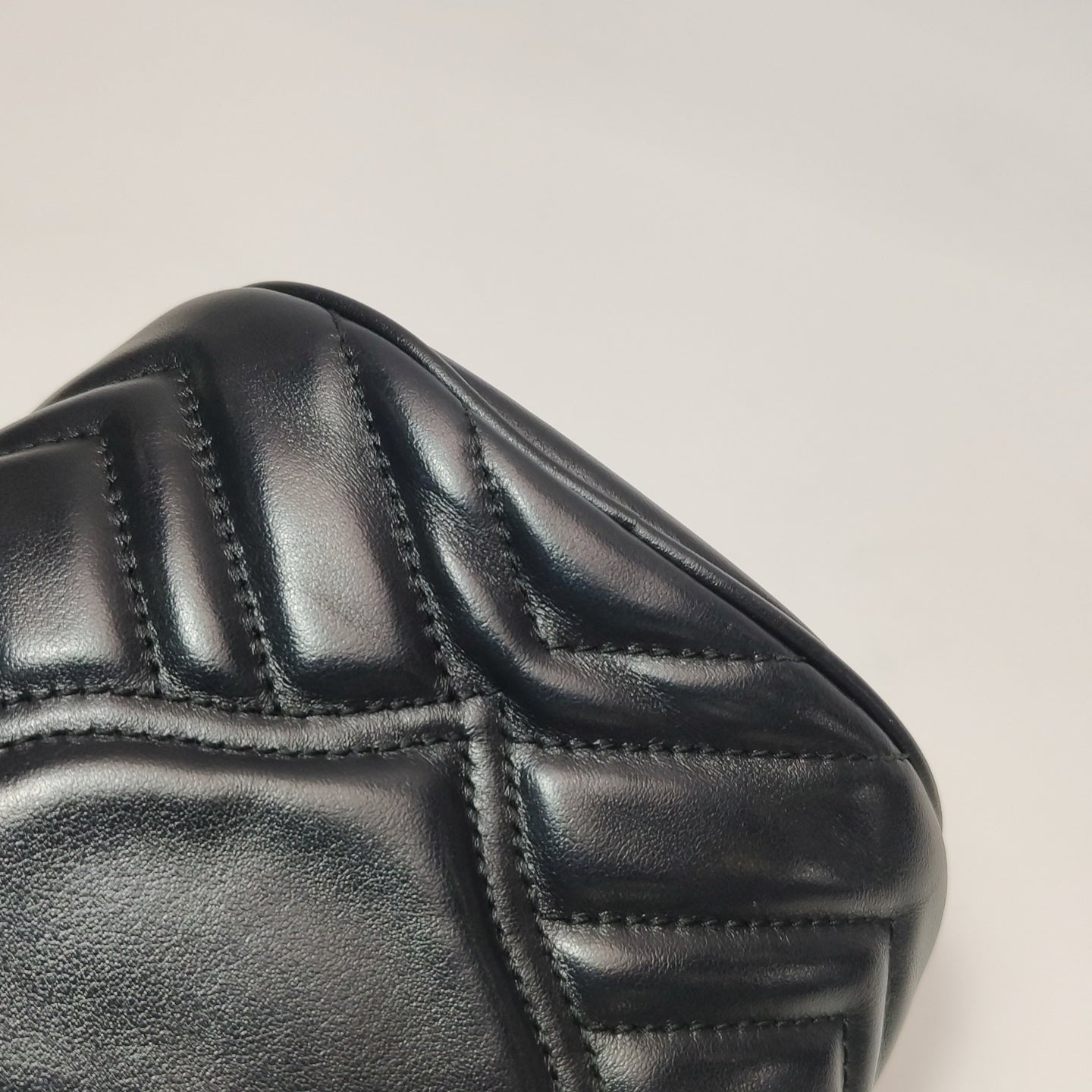 Gucci - GG Marmont Mini Bucket Bag - Leather - Black - (mini)