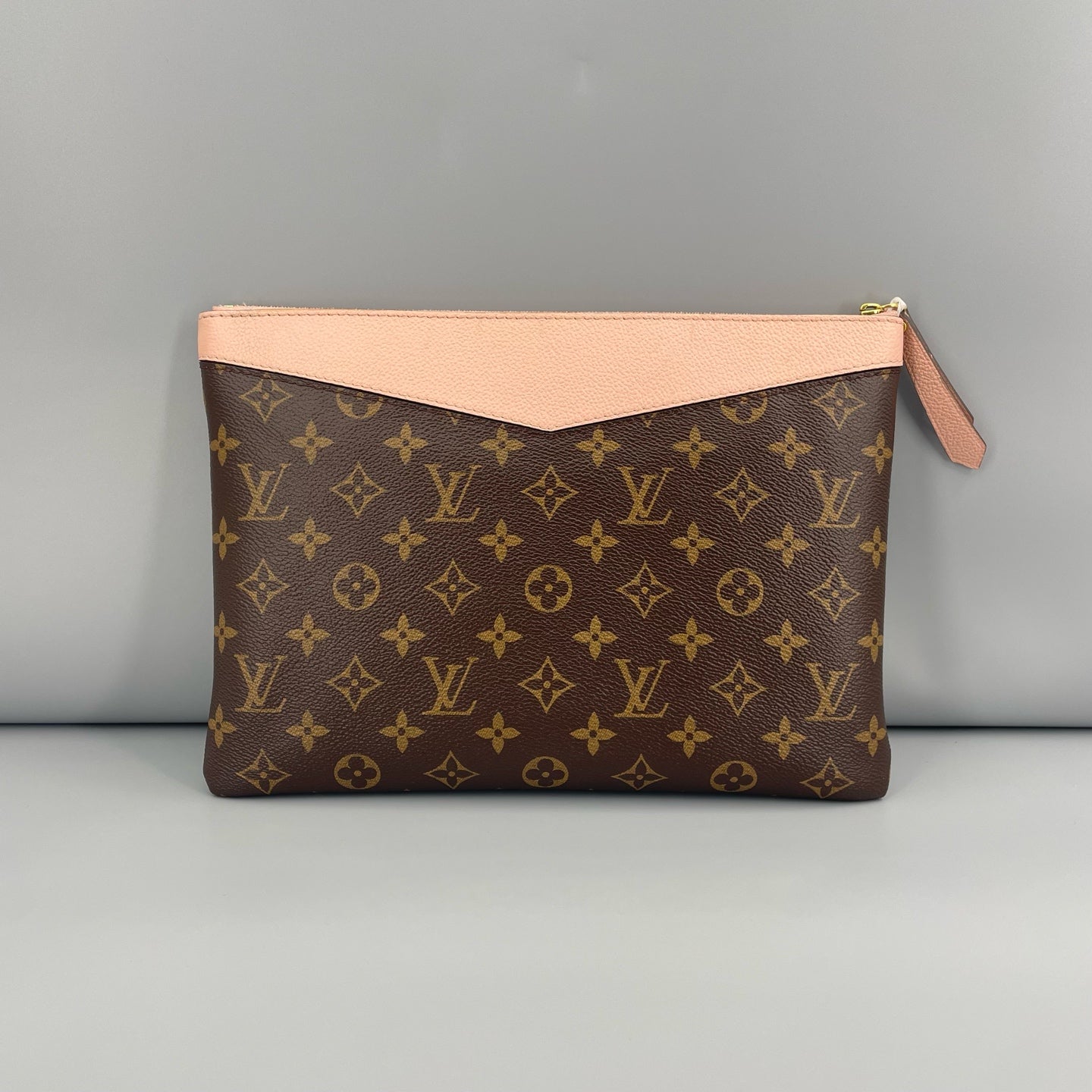 Louis Vuitton - Pochette Legendary Clutch - Monogram coated canvas and grained leather - Brown and Pink - (medium)