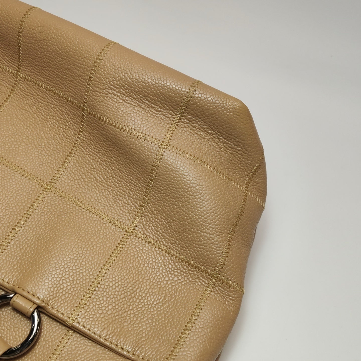 Chanel - Choco Bar Tote Bag - Grained calfskin leather - Beige - (Medium)