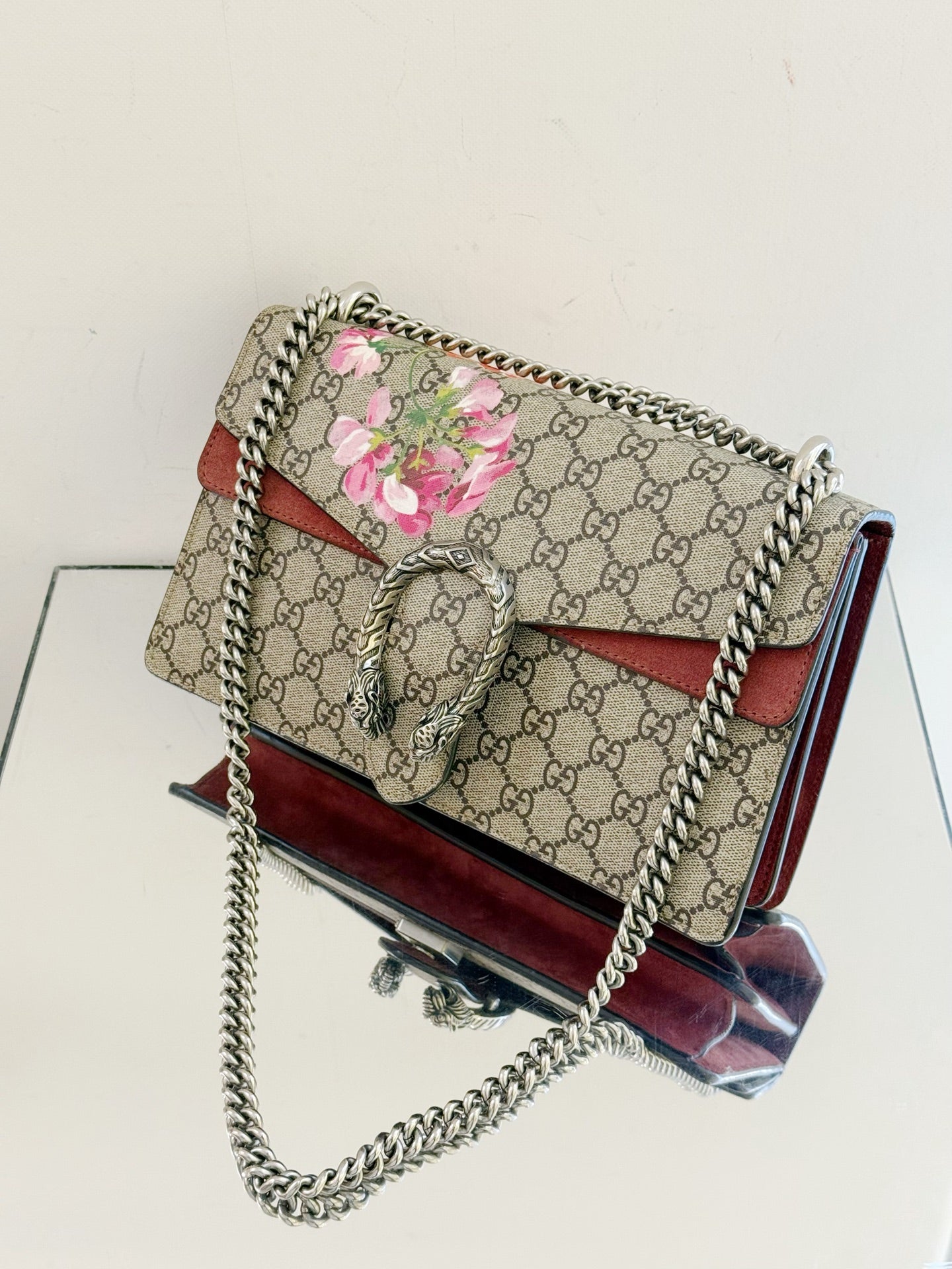 Gucci - Dionysus Bag Geranium Print - GG Supreme canvas, suede, and leather trim - Multicolour - (Medium)